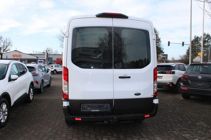 Gebraucht Ford Transit Trend 131 PS (96 kW) 2020 Weiß Limousine