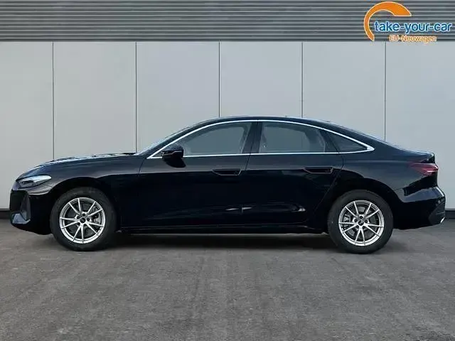Gebraucht Audi A5 204 PS (150 kW) 2025 Mythosschwarz metallic Limousine