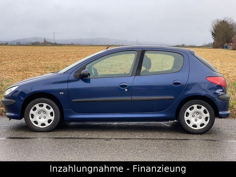 Gebraucht Peugeot 206 Filou 60 PS (44 kW) 2005 Blau Limousine