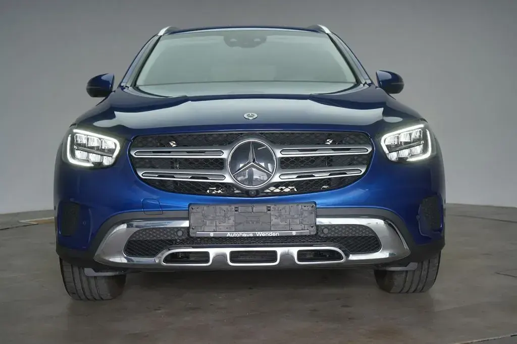Gebraucht Mercedes GLC300e 320 PS (235 kW) 2022 Blau SUV