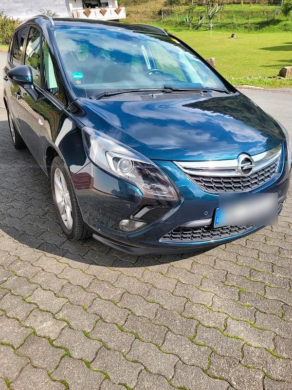 Grün Gebraucht 2014 Opel Zafira Tourer Van / Kleinbus | 6.500 € (Superpreis) - Bild 1/4