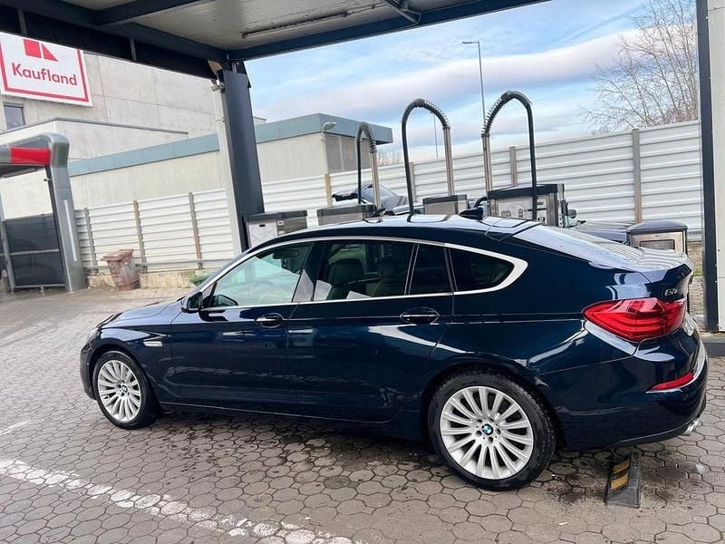 Gebraucht BMW 530 Gran Turismo 258 PS (189 kW) 2013 Blau Limousine