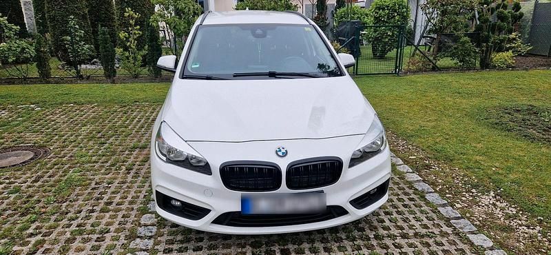 Gebraucht BMW 216 Advantage 116 PS (85 kW) 2016 Weiß Kombi