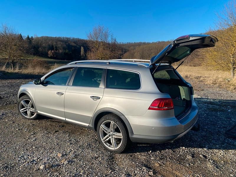 Gebraucht VW Passat Alltrack 176 PS (129 kW) 2014 Silber Kombi