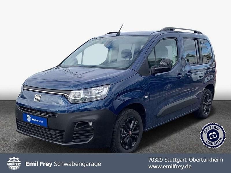 Blau Gebraucht 2023 Fiat e-Doblò Launch Edition Van / Kleinbus | 26.690 € (Fairer Preis) - Bild 1/3