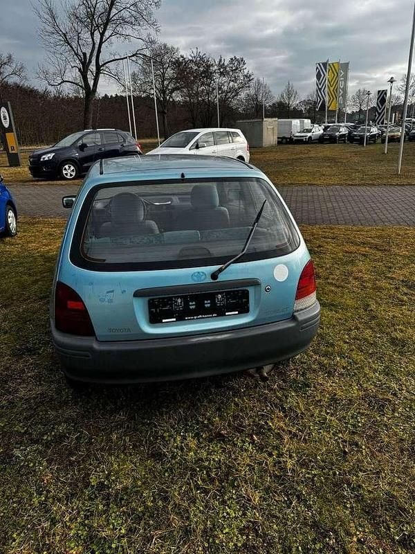 Gebraucht Toyota Starlet 75 PS (55 kW) 1998 Blau Kleinwagen
