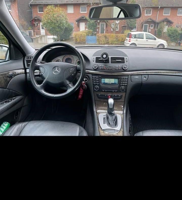 Gebraucht Mercedes E280 231 PS (169 kW) 2005 Grau Limousine