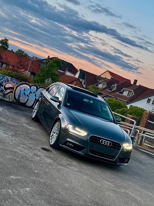Gebraucht Audi A4 Ambiente 177 PS (130 kW) 2013 Grau Kombi