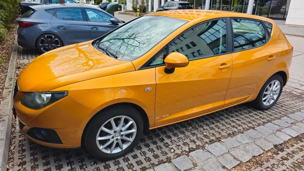 Second-hand Seat Ibiza 86 CP (63 kW) 2012 Auriu Berlinǎ
