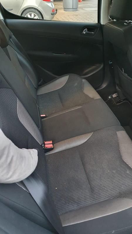 Gebraucht Peugeot 308 90 PS (66 kW) 2009 Silber Kombi