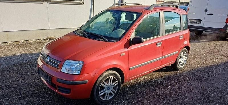 Rot Gebraucht 2005 Fiat Panda Emotion Limousine | 2.290 € (Guter Preis) - Bild 1/4