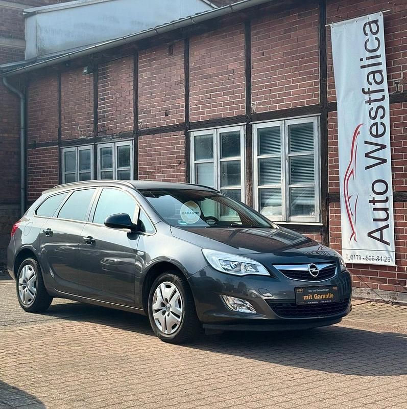 Gebraucht Opel Astra 140 PS (102 kW) 2011 Grau Kombi