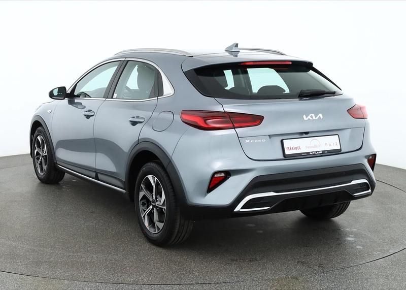 Neu Kia XCeed 150 PS (110 kW) 2026 Silber SUV