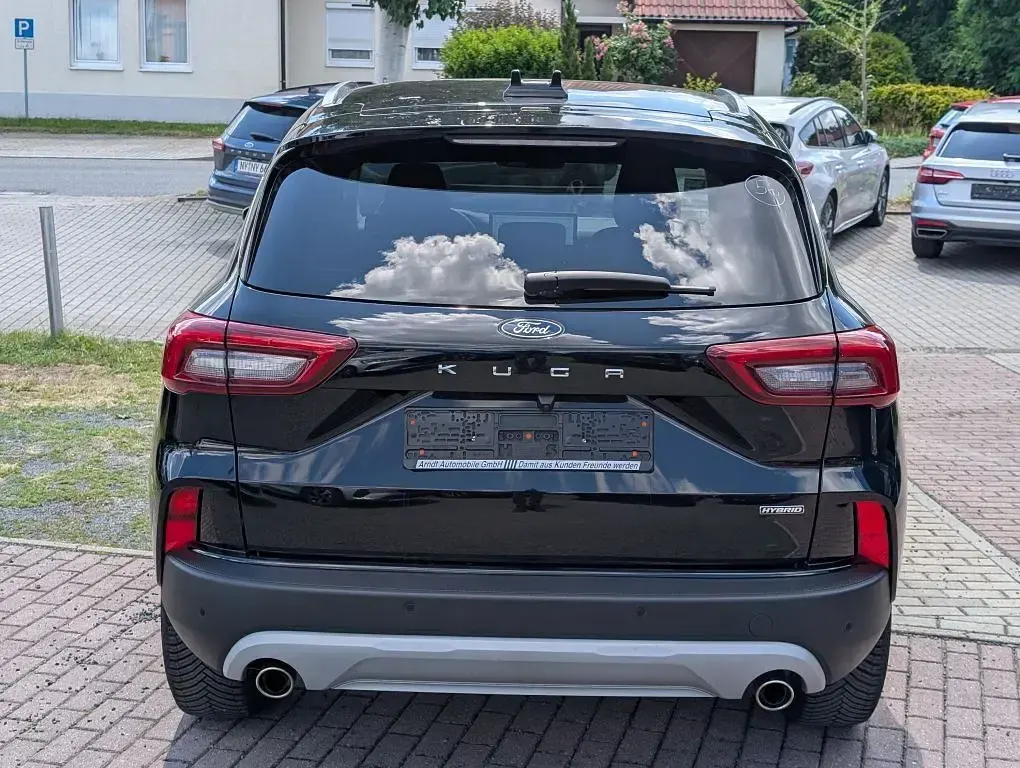 Gebraucht Ford Kuga Titanium 179 PS (131 kW) 2024 Agate black metallic SUV
