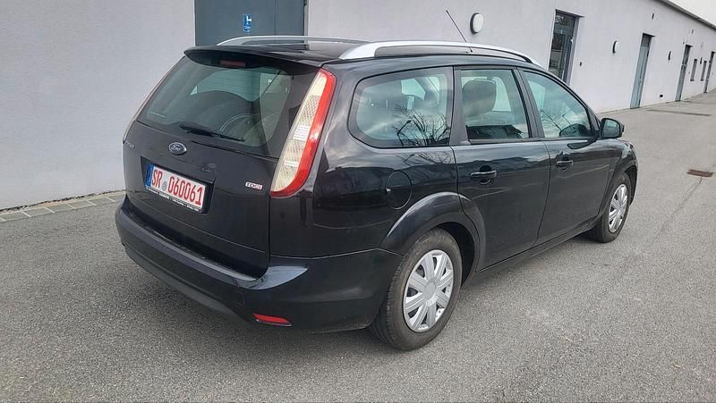 Second-hand Ford Focus 109 CP (80 kW) 2009 Negru Break