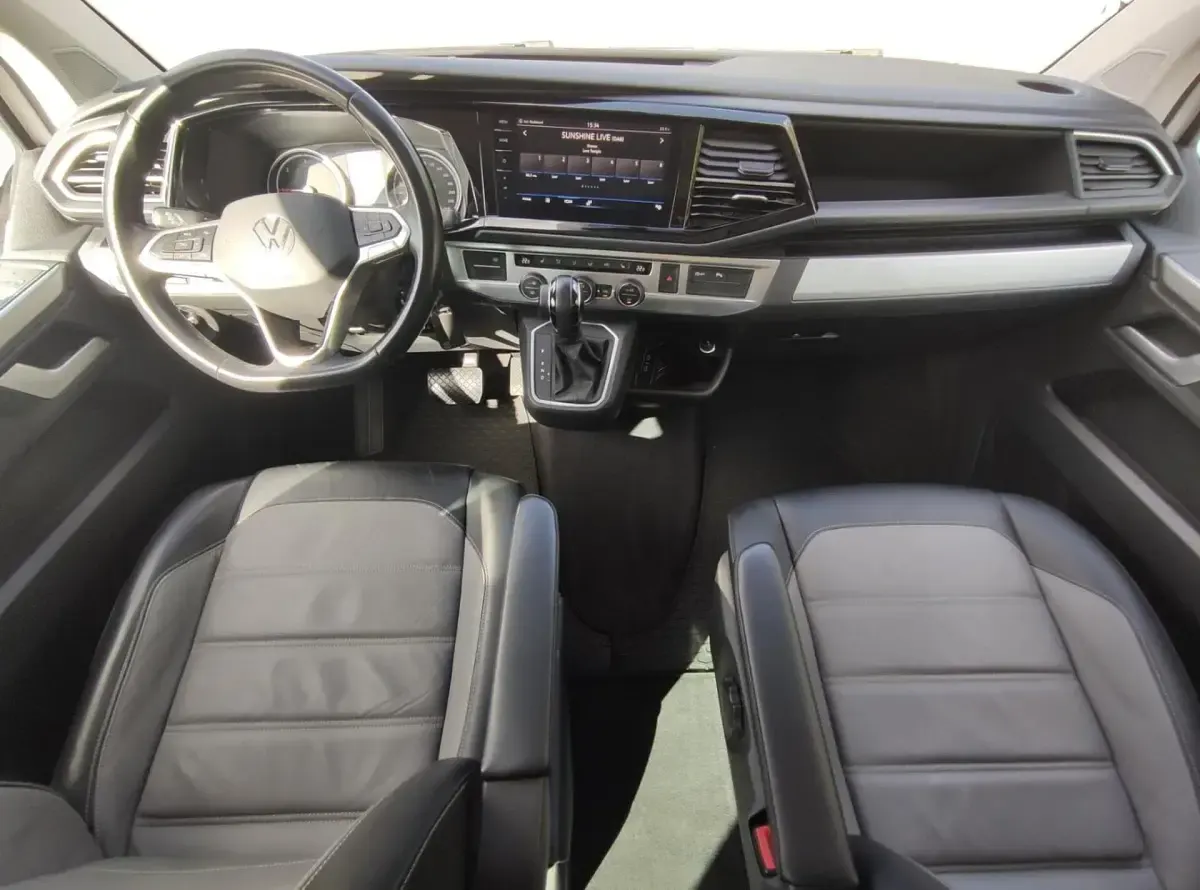 Gebraucht VW Multivan Comfortline 204 PS (150 kW) 2021 Candyweiß Van / Kleinbus