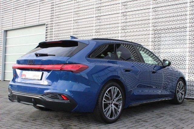 Gebraucht Audi A5 Ambiente 204 PS (150 kW) 2024 Ascariblau metallic Coupé