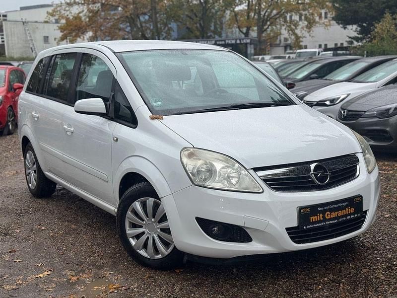 Weiß Gebraucht 2009 Opel Zafira Van / Kleinbus | 2.990 € (Fairer Preis) - Bild 1/4