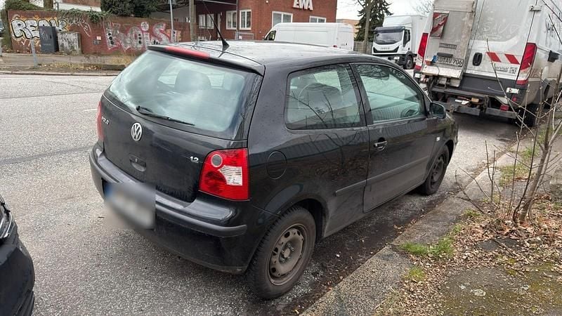 Gebraucht VW Polo 64 PS (47 kW) 2001 Schwarz Kleinwagen