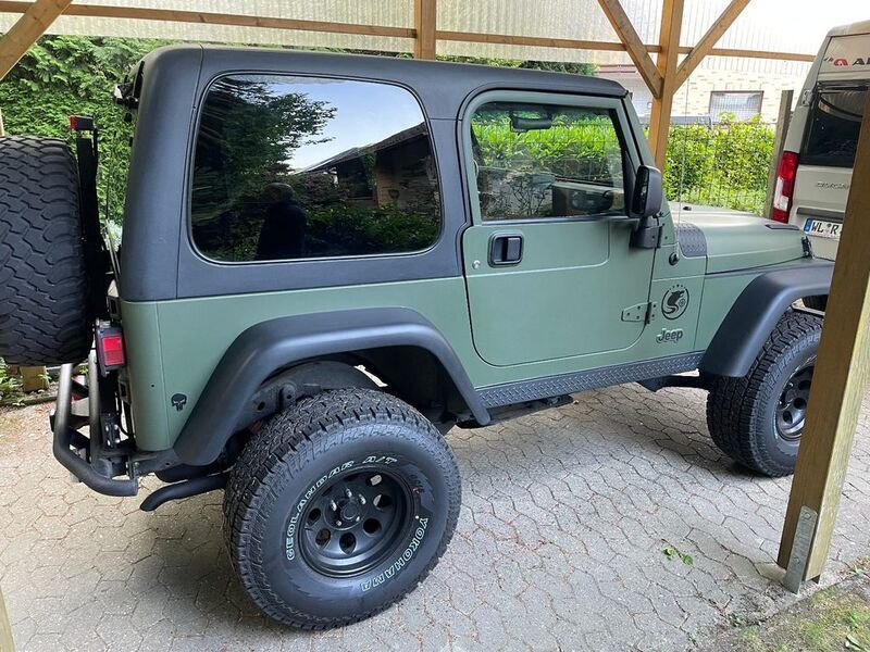 Grün Gebraucht 2003 Jeep Wrangler SUV | 23.490 € (Fairer Preis) - Bild 1/4