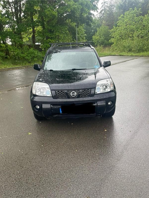 Schwarz Gebraucht 2004 Nissan X-Trail SUV | 1.450 € (Fairer Preis) - Bild 1/4