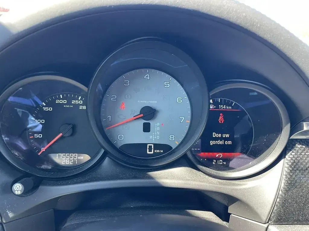 Second-hand Porsche Macan 340 CP (250 kW) 2015 Gri SUV