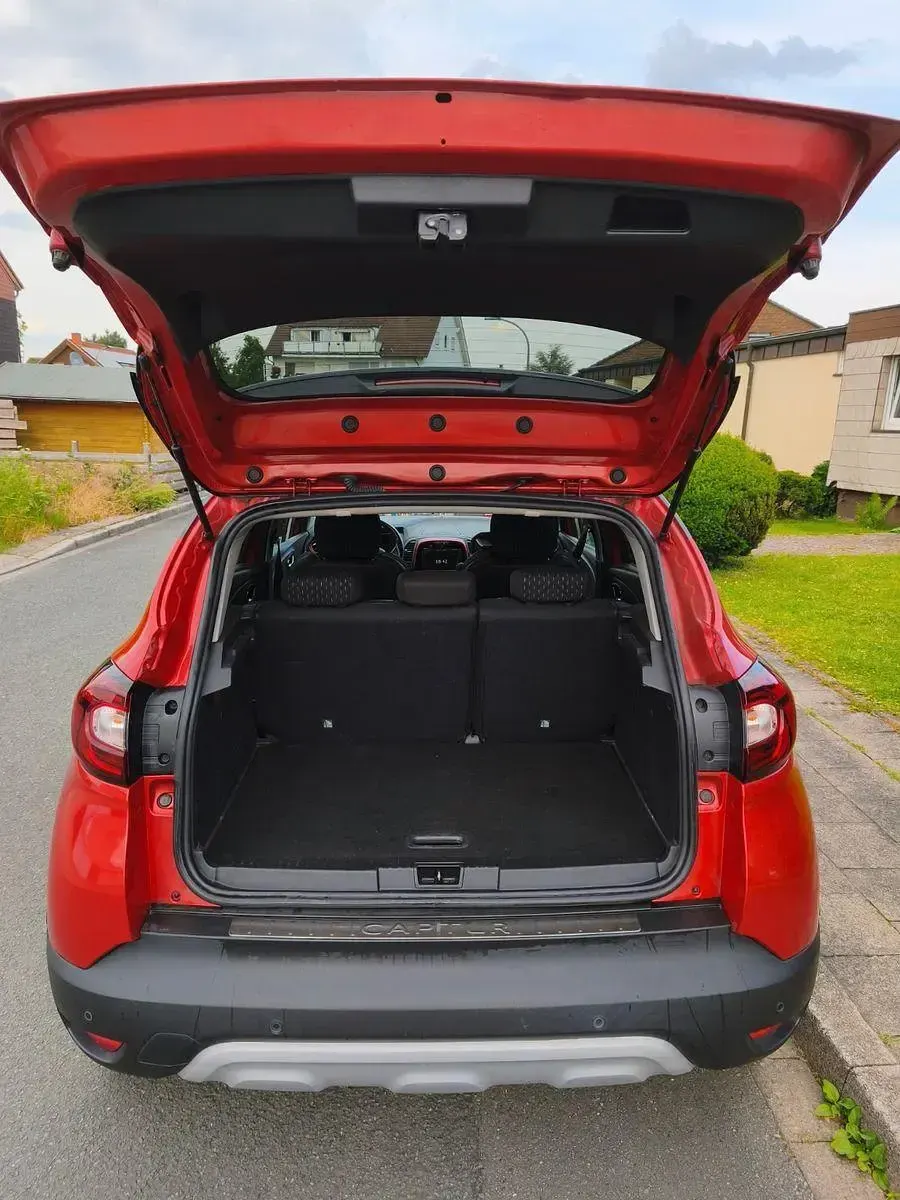 Gebraucht Renault Captur 90 PS (66 kW) 2019 Rot SUV