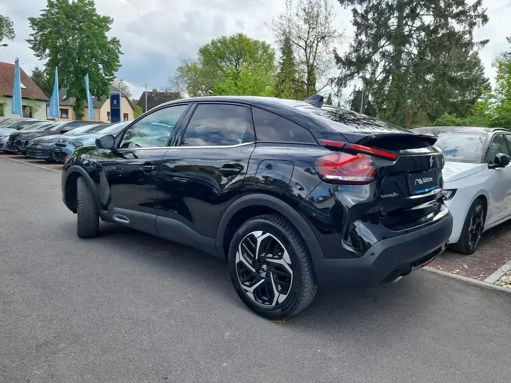 Używany Citroën C4 131 KM (96 kW) 2023 Czarny SUV