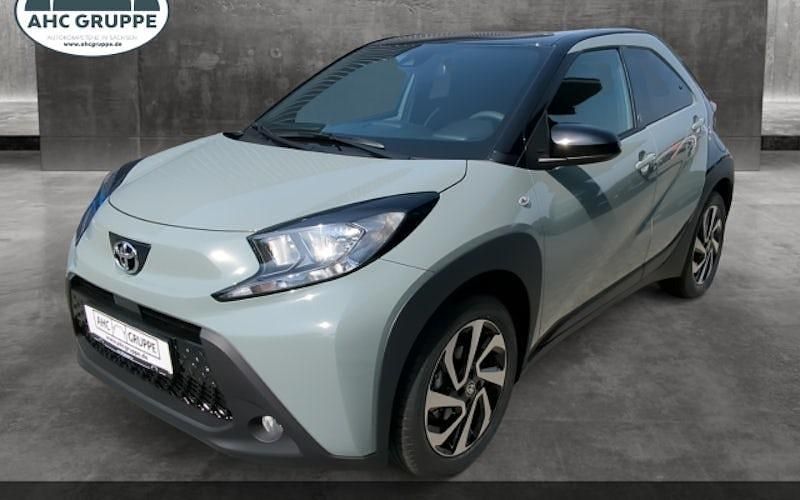 Grün Gebraucht 2025 Toyota Aygo Kleinwagen | 19.890 € (Teuer) - Bild 1/4