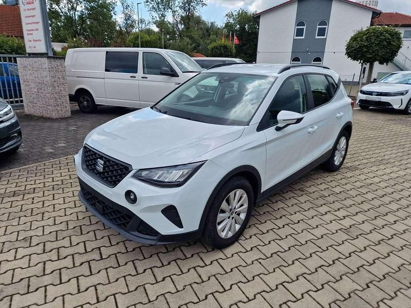 Weiß Gebraucht 2024 Seat Arona Style SUV | 20.490 € (Guter Preis) - Bild 1/4