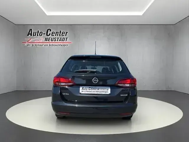 Gebraucht Opel Astra Selection 163 PS (119 kW) 2016 Andere Kombi
