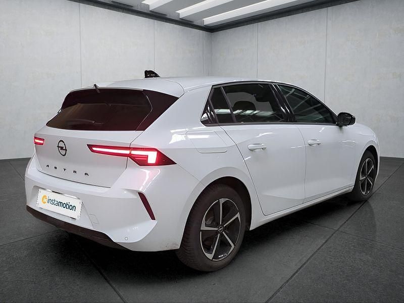 Usado Opel Astra 131 HP (96 kW) 2025 Branco Sedan
