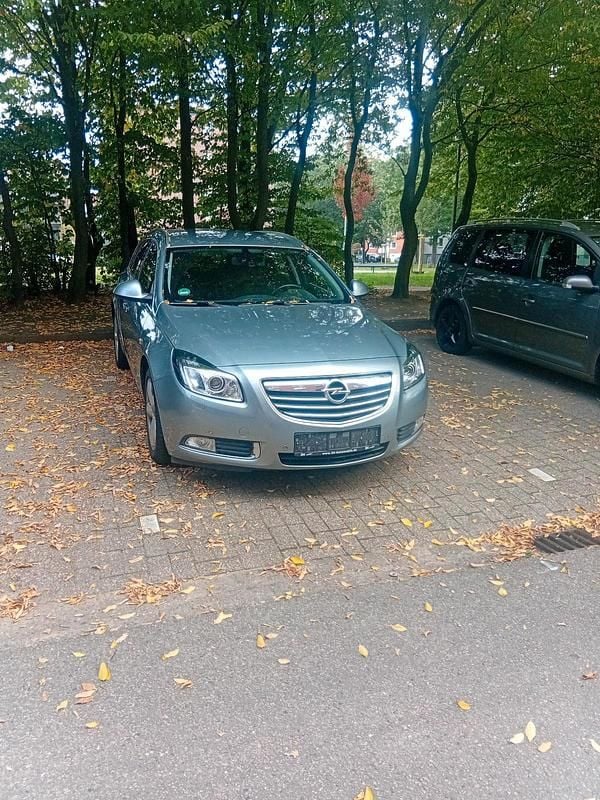 Gebraucht 2010 Opel Insignia Kombi | 2.500 € (Guter Preis) - Bild 1/4