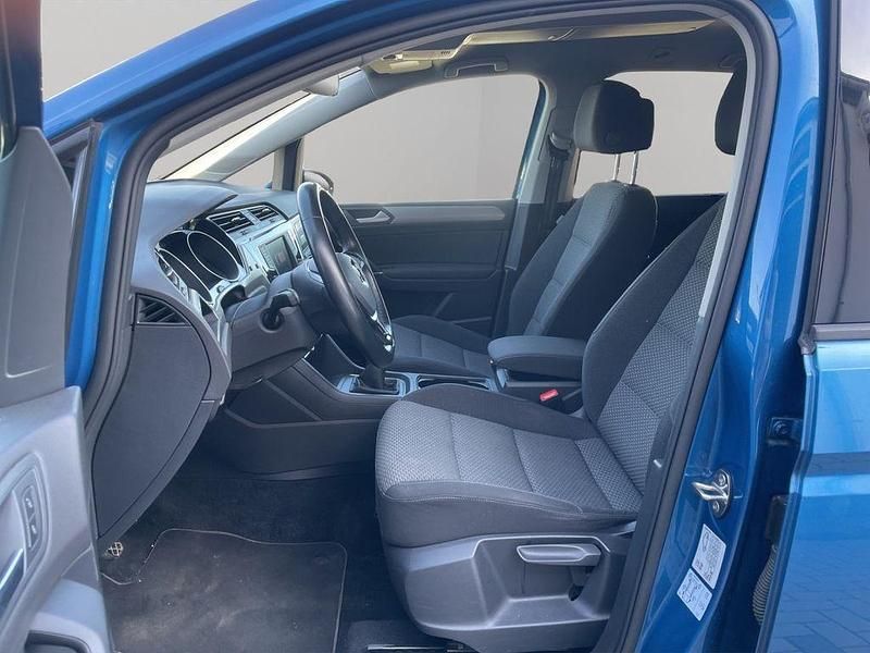 Gebraucht VW Touran Allstar 110 PS (80 kW) 2016 Blau Van / Kleinbus