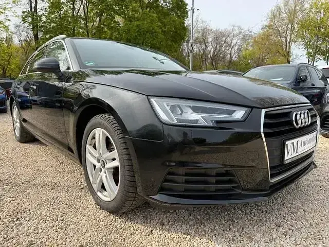 Gebraucht Audi A4 Sport 190 PS (139 kW) 2019 Schwarz Kombi