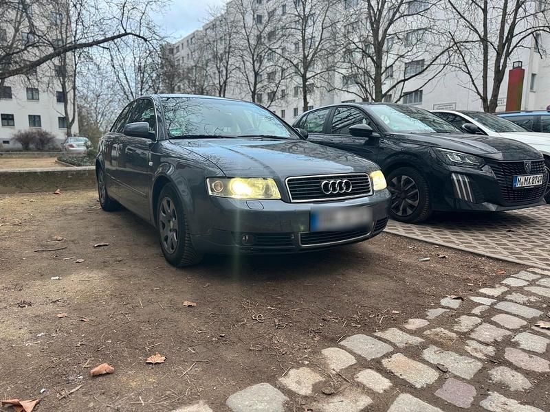 Gebraucht Audi A4 131 PS (96 kW) 2001 Grau Limousine