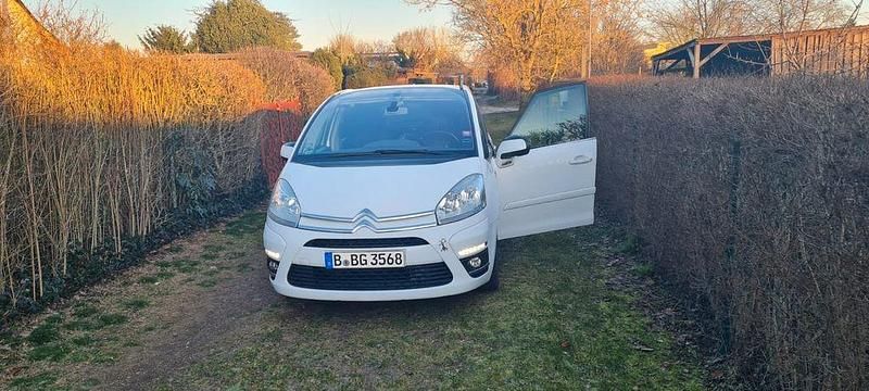 Weiß Gebraucht 2011 Citroën C4 Picasso Van / Kleinbus | 2.490 € (Fairer Preis) - Bild 1/4