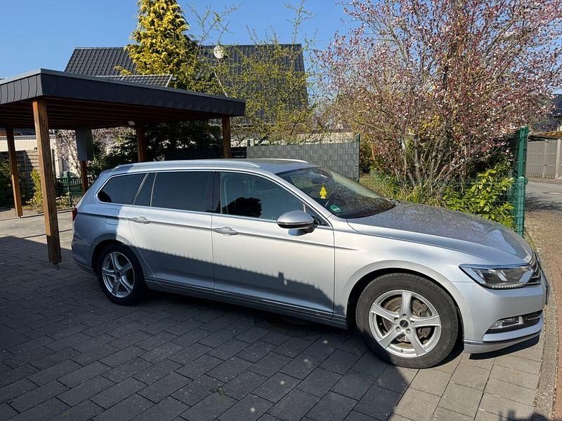 Gebraucht VW Passat Highline 190 PS (139 kW) 2018 Silber Limousine