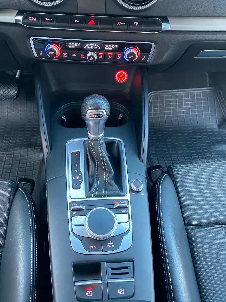 Gebraucht Audi A3 Sportback S-Line 150 PS (110 kW) 2014 Grau Kleinwagen