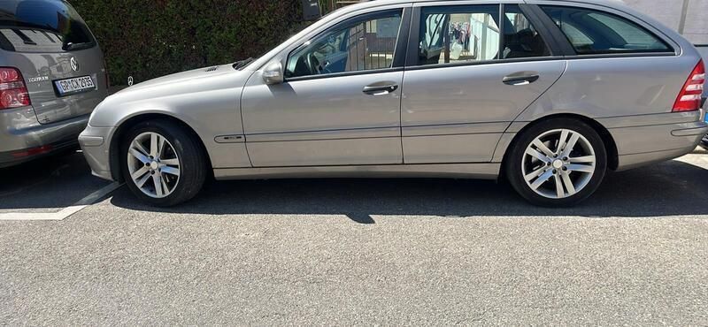 Grau Gebraucht 2005 Mercedes C180 Kombi | 2.500 € (Fairer Preis) - Bild 1/4