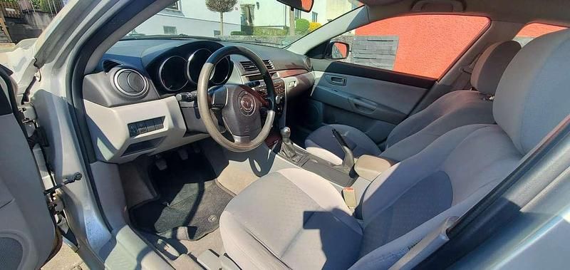 Gebraucht Mazda 3 Comfort 105 PS (77 kW) 2004 Silber Limousine