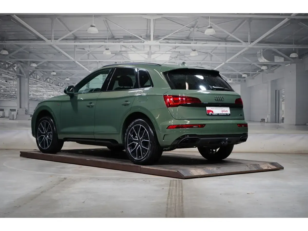 Gebraucht Audi Q5 Business 299 PS (219 kW) 2025 Distriktgrün metallic SUV