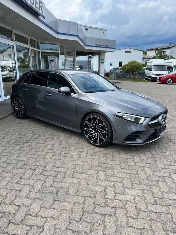 Gebraucht Mercedes A250 224 PS (164 kW) 2018 Grau Limousine