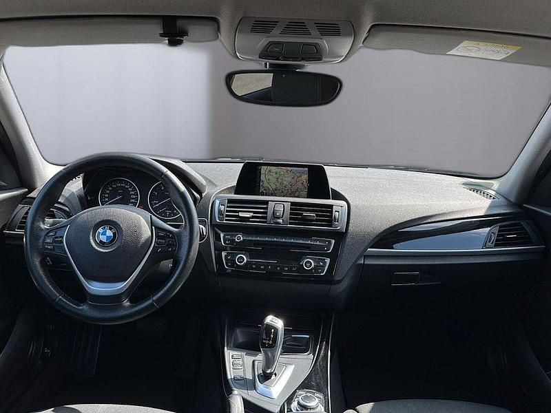 Gebraucht BMW 118 Sport Line 150 PS (110 kW) 2015 Weiß Kleinwagen