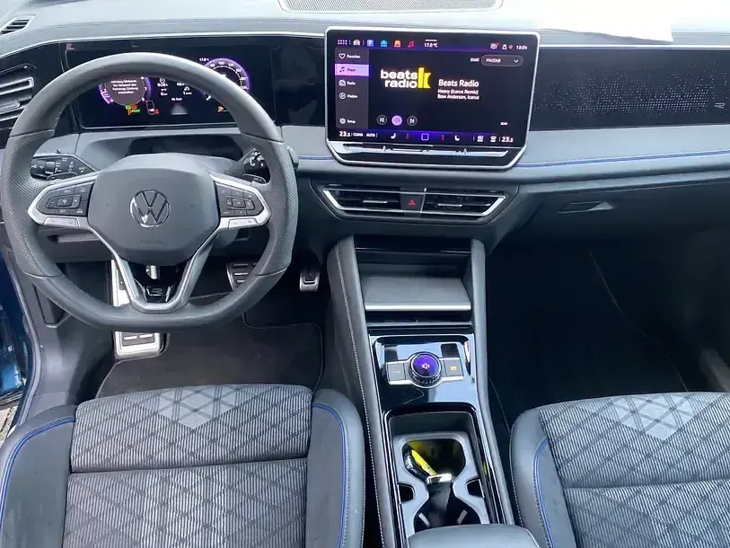 Gebraucht VW Tiguan Style 150 PS (110 kW) 2024 Blau SUV
