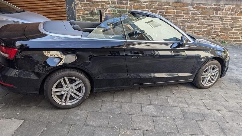 Gebraucht Audi A3 Cabriolet 116 PS (85 kW) 2018 Schwarz Cabrio