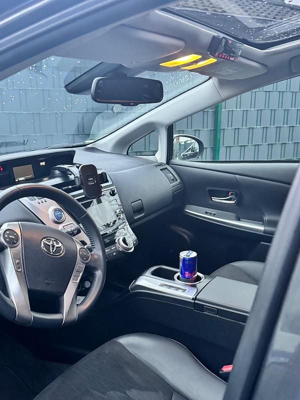 Gebraucht Toyota Prius+ Plus 136 PS (100 kW) 2021 Grau Van / Kleinbus