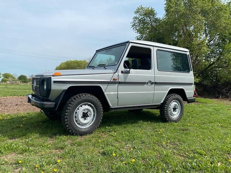 Silber Gebraucht 1984 Mercedes G300 SUV | 29.000 € - Bild 1/4