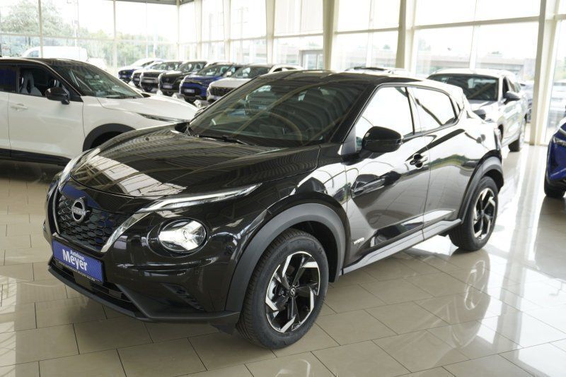Schwarz Neu 2024 Nissan Juke N-Connecta SUV | 23.910 € - Bild 1/4