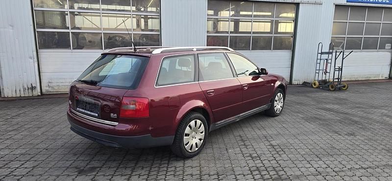 Gebraucht Audi A6 165 PS (121 kW) 2000 Rot Kombi